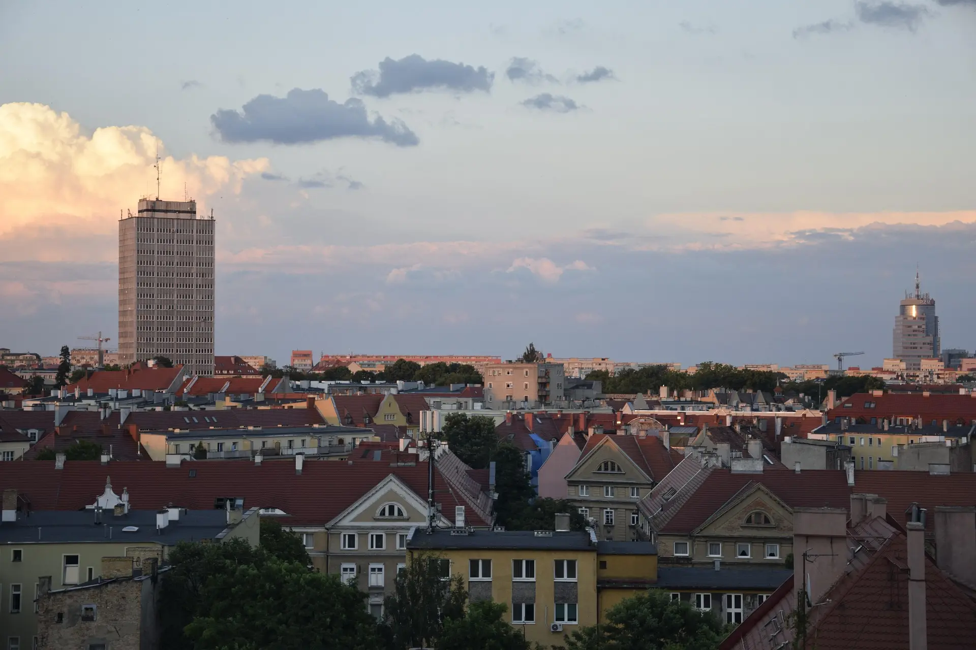 Gdzie wynająć apartament w Szczecinie Przewodnik po dzielnicach 2025